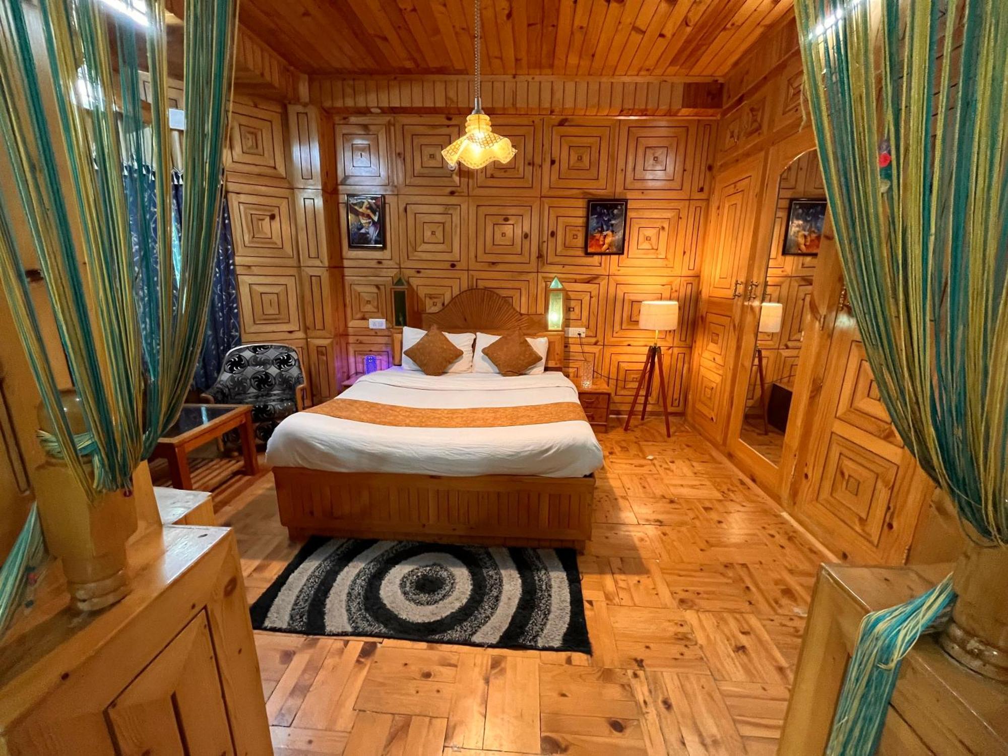 Woods Villa Cottages Manali - 1,2,3,4 Cottages & Villas Available In Manali With Scenic Mountain View 外观 照片
